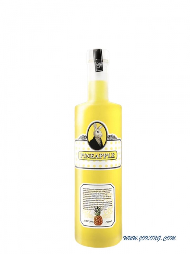 龐尼維爾-鳳梨 700ML 1